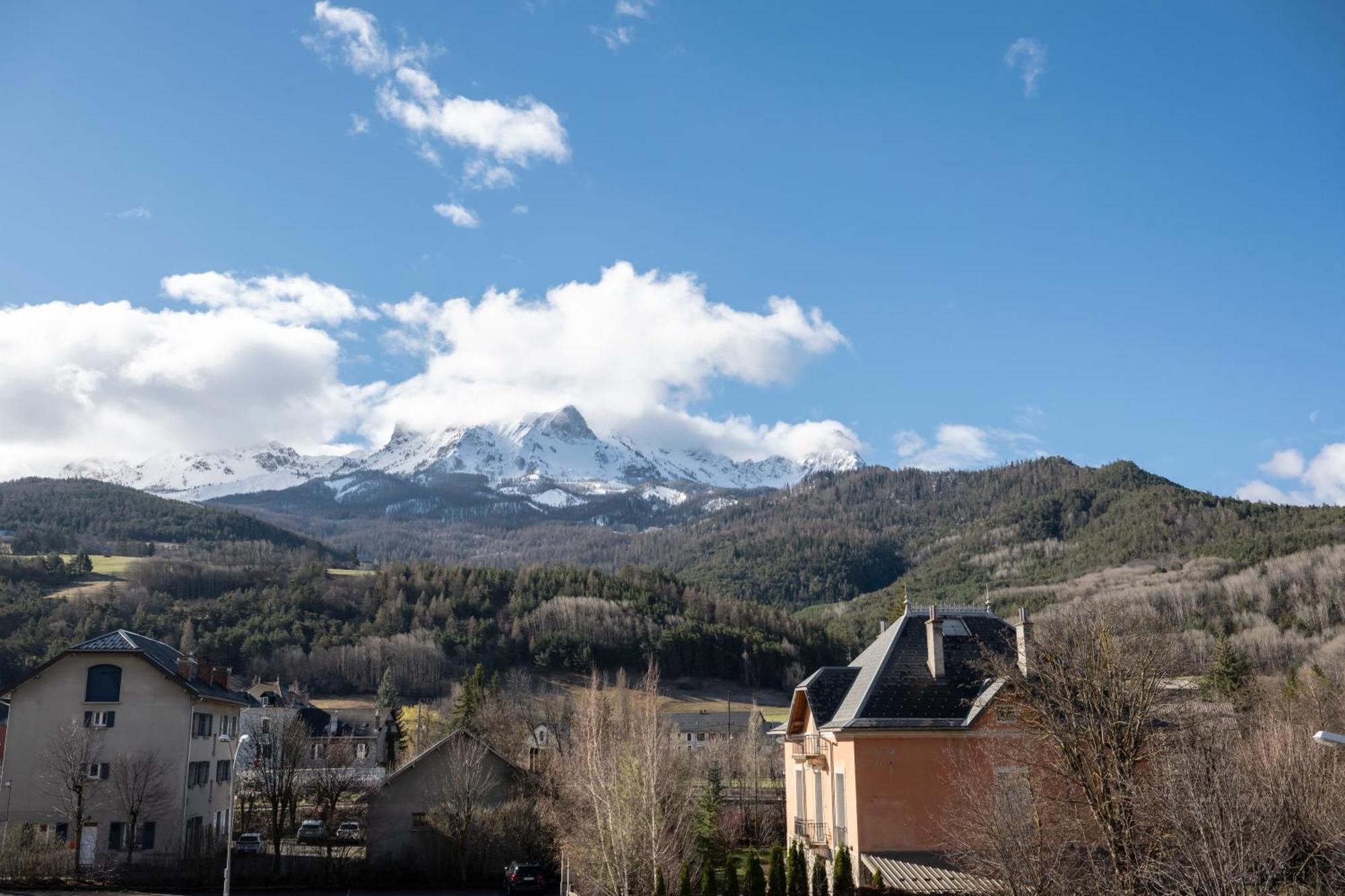 Petite Anita - Centre Ville - Parking Prive Barcelonnette Eksteriør bilde
